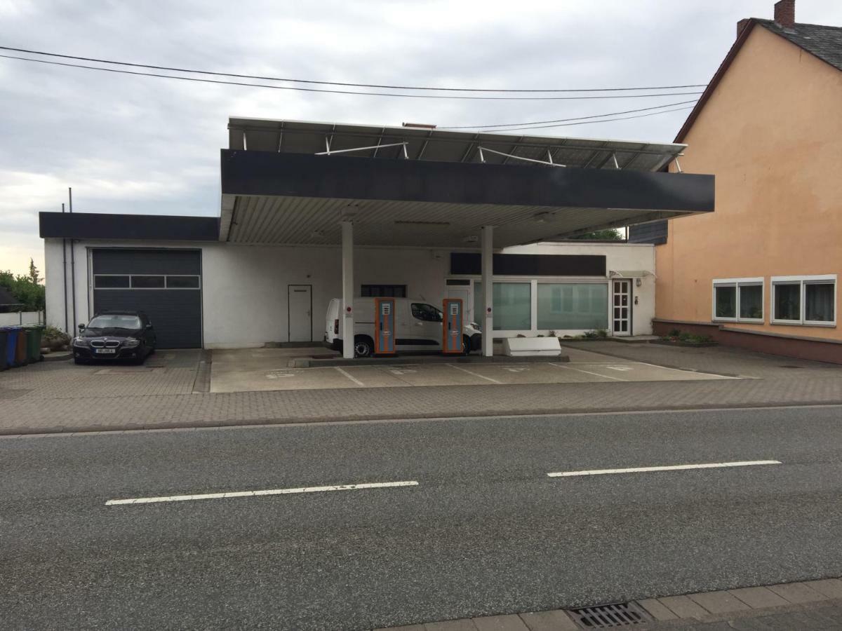 Апартаменти Alte Tankstelle Strassenhaus Екстер'єр фото